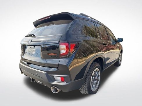 Used 2024 Honda Passport TrailSport image 5