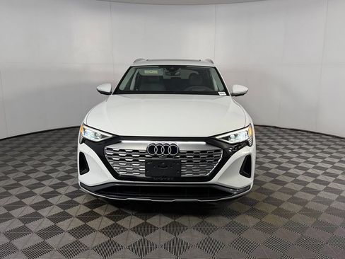 Used 2024 Audi Q8 e-tron Prestige w/ Prestige Package AWD/4WD image 11