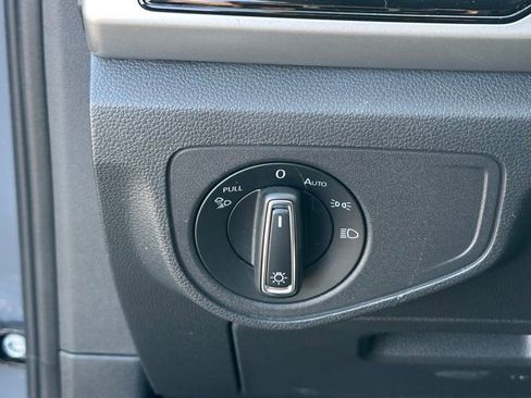 Certified 2023 Volkswagen Atlas Cross Sport SEL R-Line image 24