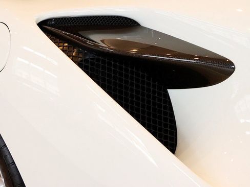 Certified 2022 Ferrari F8 Tributo image 25