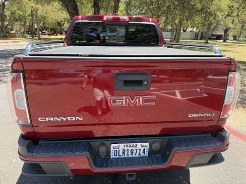 Used 2018 GMC Canyon Denali AWD/4WD image 4