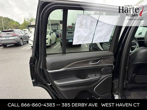 Used 2024 Jeep Grand Cherokee Limited 4xe AWD/4WD image 23