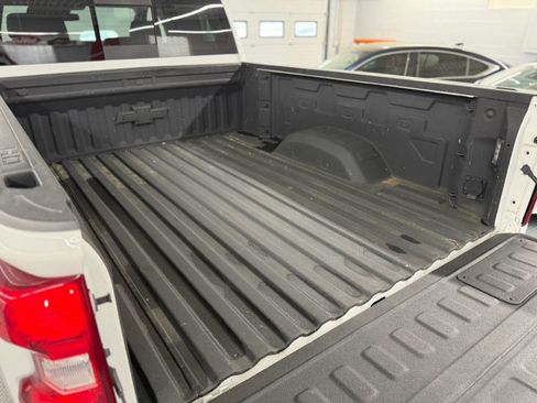 Used 2023 Chevrolet Silverado 2500 LT w/ Convenience Package AWD/4WD image 18
