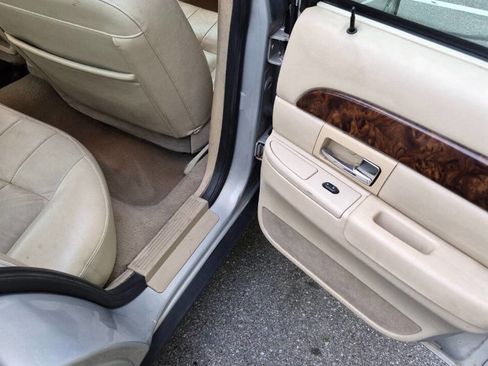 Used 2007 Mercury Grand Marquis LS RWD image 16