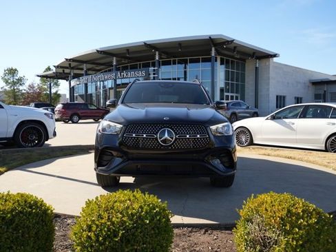 Certified 2025 Mercedes-Benz GLE 580 4MATIC image 2