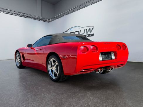 Used 2002 Chevrolet Corvette Convertible w/ Preferred Equipment Group2 RWD image 5