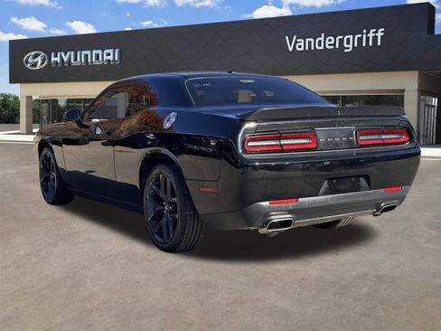 Used 2023 Dodge Challenger SXT image 12