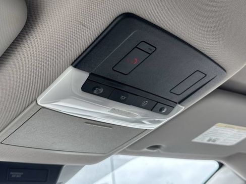 Used 2025 Nissan Rogue SV FWD image 24