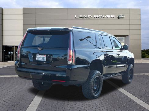 Used 2018 Cadillac Escalade ESV Premium Luxury AWD/4WD image 5