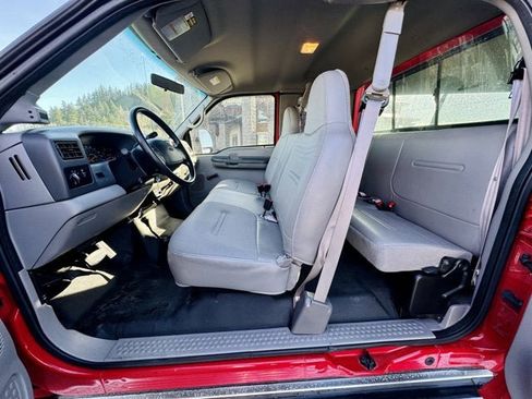 Used 2000 Ford F250 XL image 10