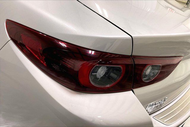 Used 2025 MAZDA MAZDA3 s FWD image 29