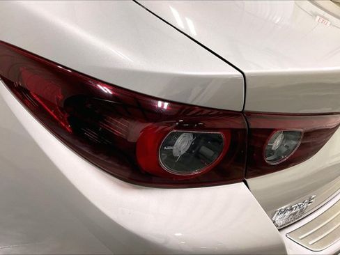 Used 2025 MAZDA MAZDA3 s FWD image 29