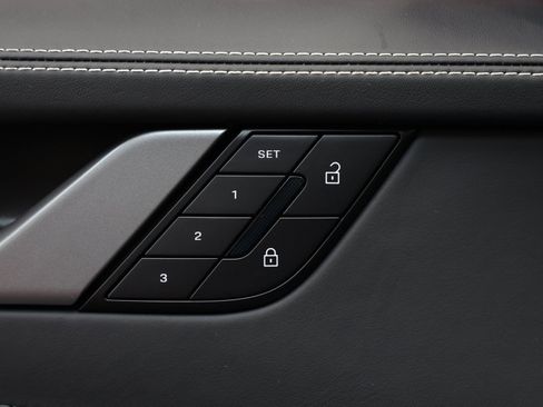 Used 2025 Porsche 911 Carrera image 36