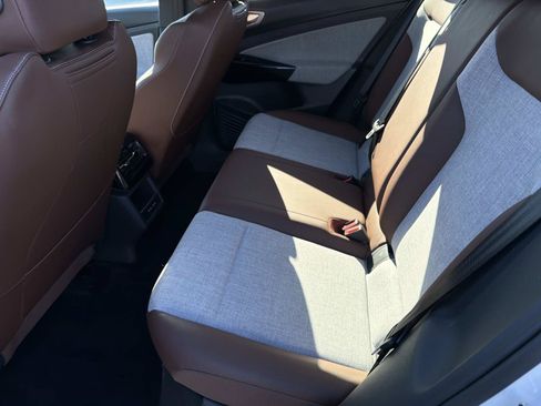 Certified 2023 Volkswagen ID.4 Pro RWD image 11