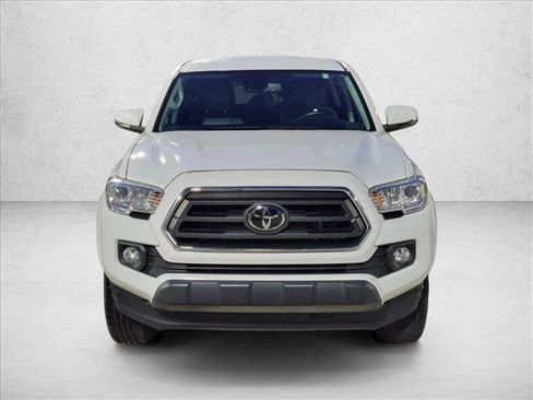 Used 2023 Toyota Tacoma SR5 w/ Technology Package RWD image 2