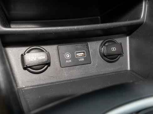 Used 2018 Hyundai Kona SE image 14