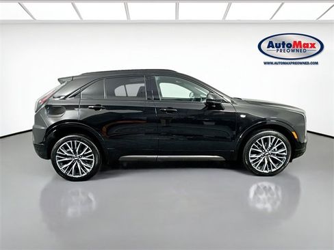 Used 2024 Cadillac XT4 Sport image 10
