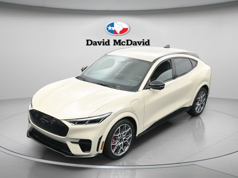 Used 2025 Ford Mustang Mach-E GT image 23