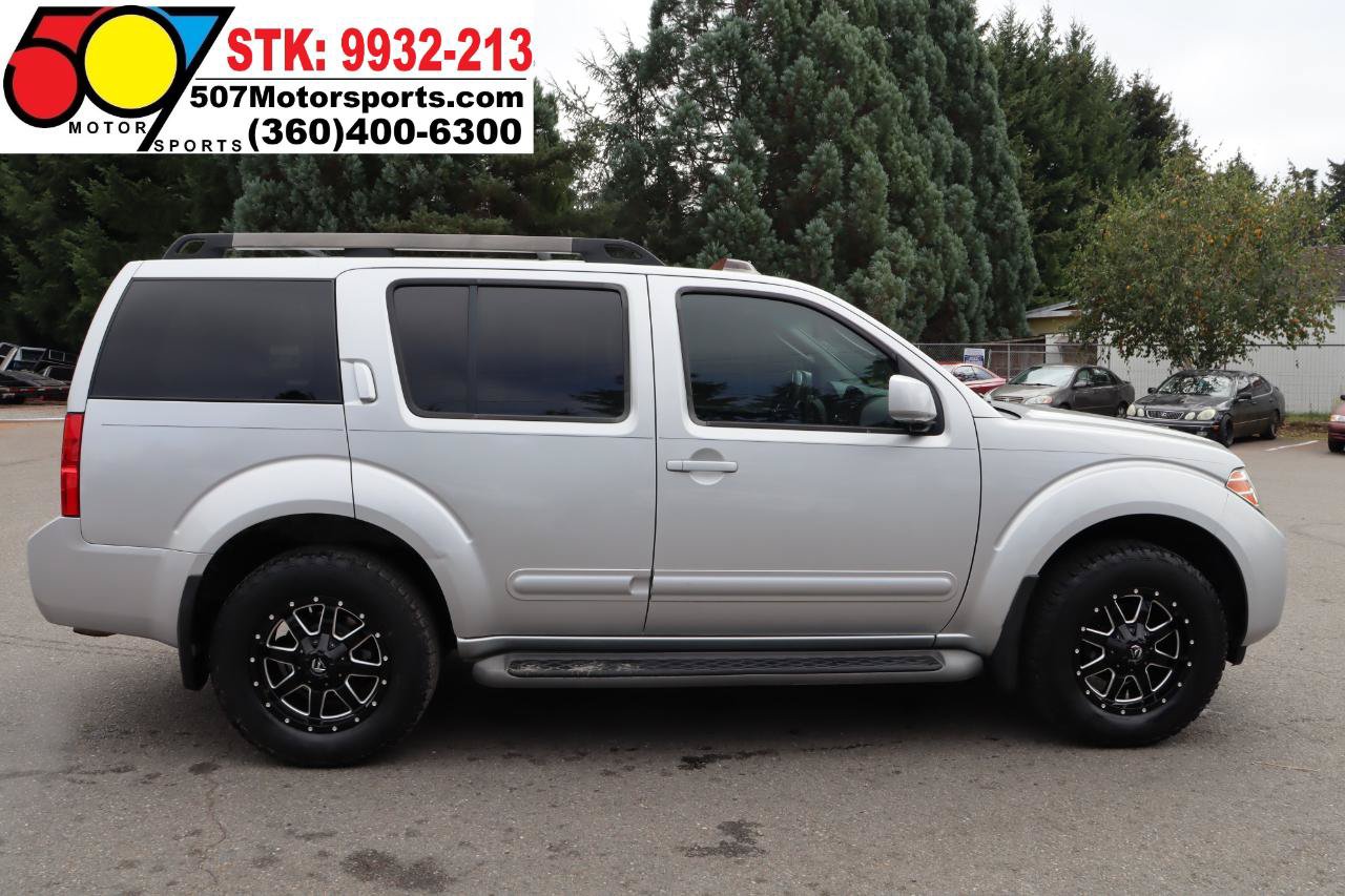 Used 2008 Nissan Pathfinder SE w/ Premium Pkg AWD/4WD image 9