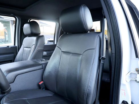 Used 2016 Ford F250 Lariat w/ Lariat Ultimate Package image 20