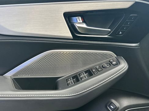 Certified 2023 Acura MDX SH-AWD w/ Technology Package image 10