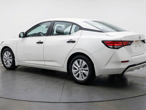 Used 2025 Nissan Sentra S image 6