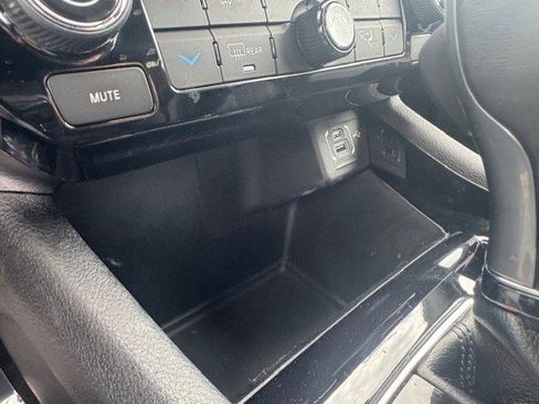 Used 2023 Jeep Compass Limited AWD/4WD image 21