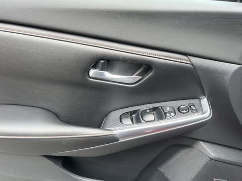 Used 2021 Nissan Sentra SR w/ SR Premium Package FWD image 20