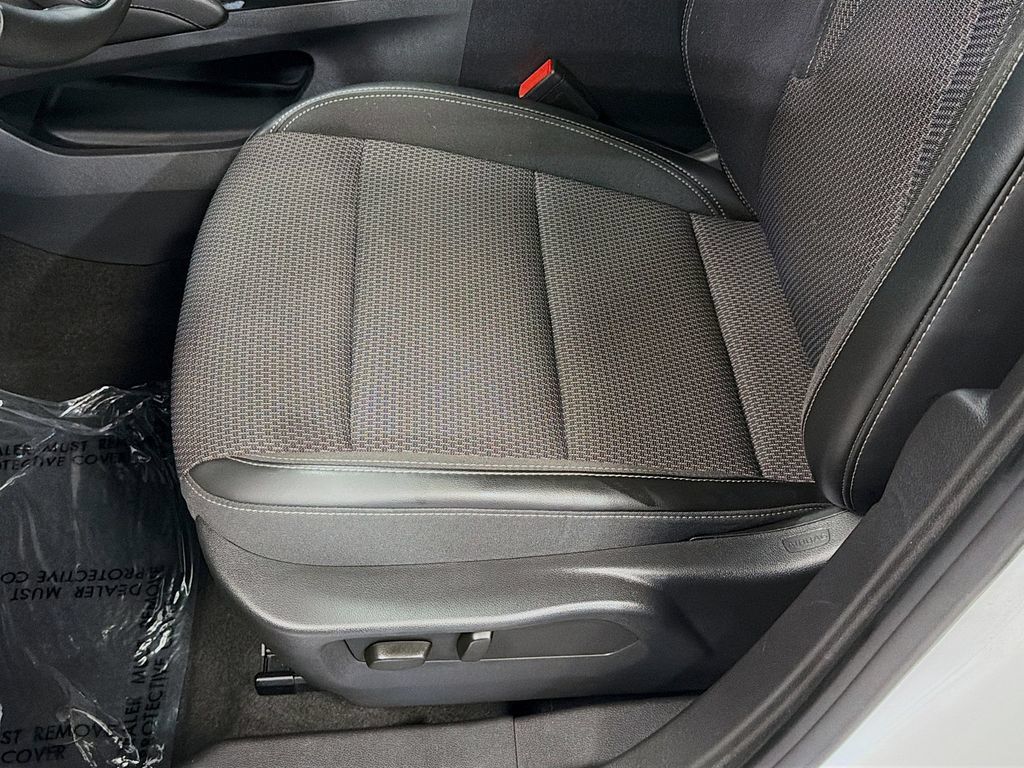 Used 2023 Buick Envision Preferred AWD/4WD image 20