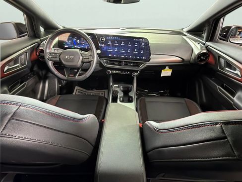 Used 2024 Chevrolet Equinox EV RS FWD image 31