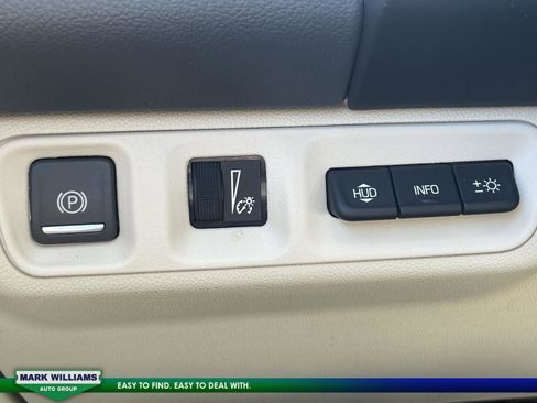 Used 2022 GMC Acadia Denali w/ Denali Ultimate Package image 25