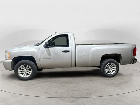 Used 2007 Chevrolet Silverado 1500 W/T w/ LS Package image 3
