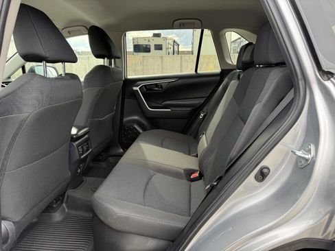 Used 2025 Toyota RAV4 LE AWD/4WD image 20