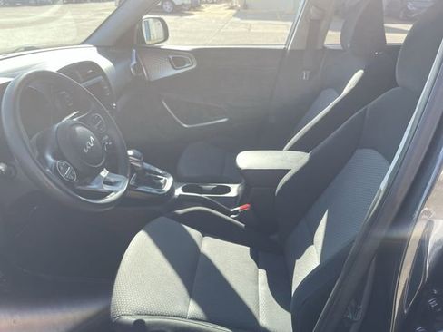 Used 2024 Kia Soul LX w/ Option Group 015 image 11