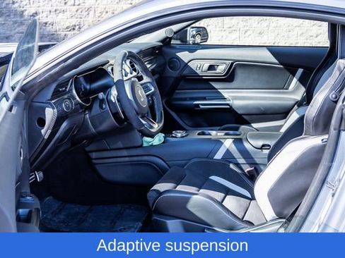 Used 2022 Ford Mustang Shelby GT500 w/ Carbon Fiber Track Pack RWD image 24