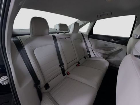 Used 2022 Volkswagen Jetta SE FWD image 27
