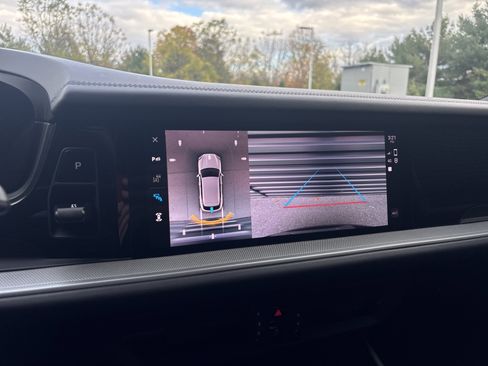 Certified 2024 Porsche Cayenne S image 18