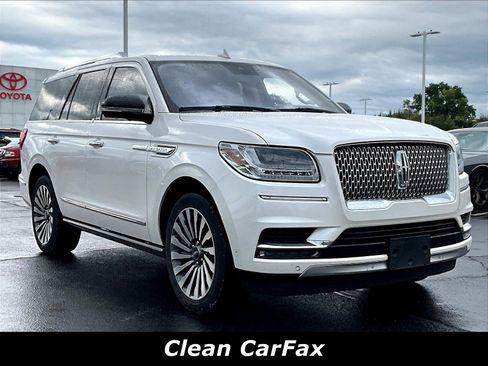 Used 2019 Lincoln Navigator Reserve AWD/4WD image 3