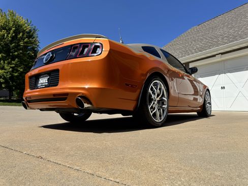 Used 2014 Ford Mustang GT Premium w/ Electronics Package RWD image 35