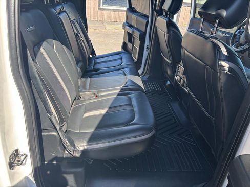 Used 2019 Ford F150 Platinum w/ Equipment Group 701A Luxury AWD/4WD image 12
