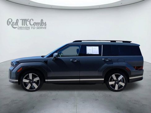 Used 2025 Hyundai Santa Fe Limited image 2