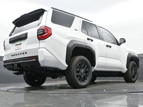 New 2026 Toyota 4Runner SR5 RWD image 25