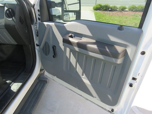 Used 2016 Ford F250 XL RWD image 15