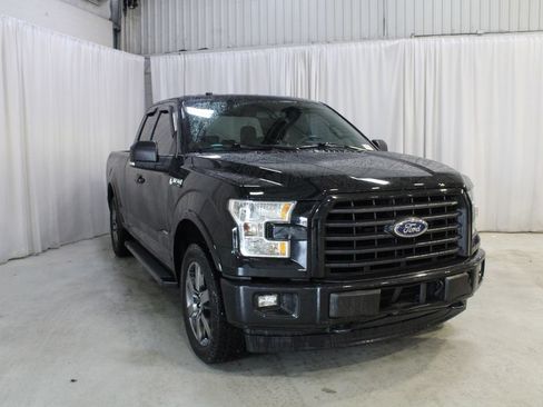 Used 2017 Ford F150 XLT w/ Equipment Group 301A Mid AWD/4WD image 35