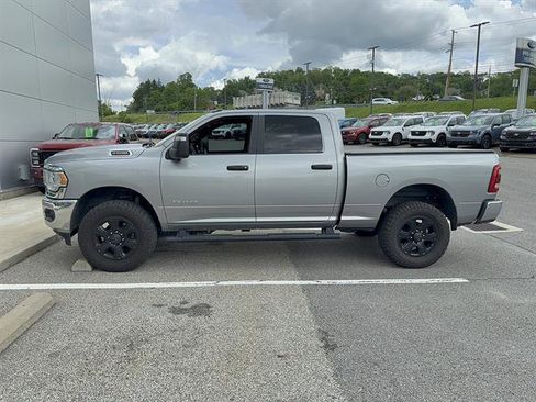 Used 2023 RAM 2500 Big Horn w/ Level 1 Equipment Group AWD/4WD image 2