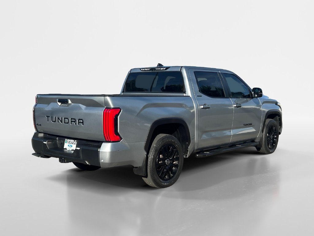 Used 2024 Toyota Tundra Limited AWD/4WD image 7
