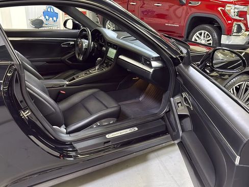 Used 2015 Porsche 911 Carrera 4S image 17