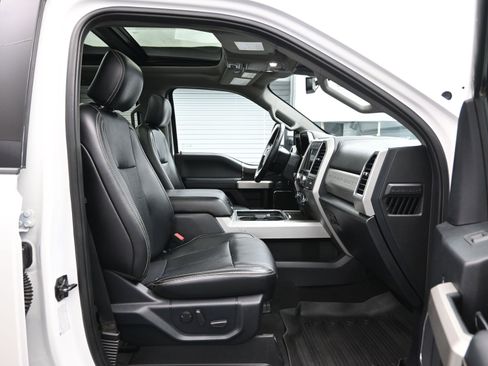 Used 2021 Ford F250 Lariat w/ Tremor Off-Road Package AWD/4WD image 13