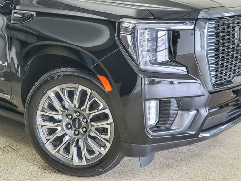Certified 2023 GMC Yukon Denali Ultimate AWD/4WD image 3