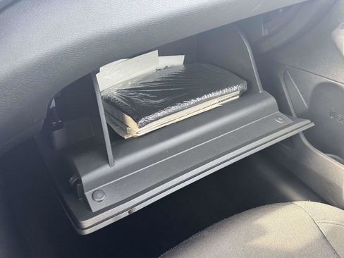 Used 2025 Nissan Altima 2.5 S image 30